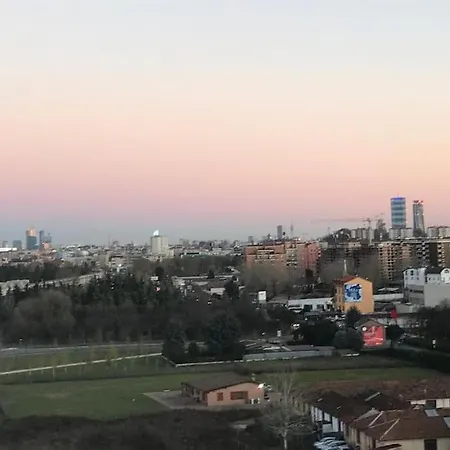 شقة Skyline Fiera ميلان